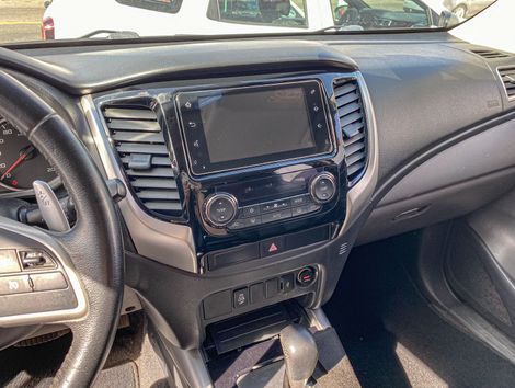 Mitsubishi L200 Triton Sport HPE-S 2.4 CD Dies. Aut