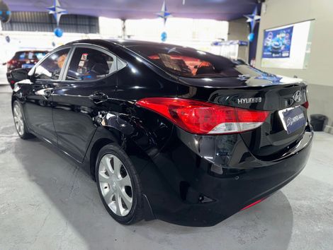 Hyundai Elantra GLS 1.8 16V Aut.