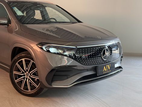 Mercedes EQA 250 (Elétrico)