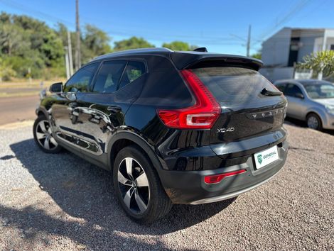 Volvo XC 40 T-5 MOMENTUM 2.0 252cv AWD