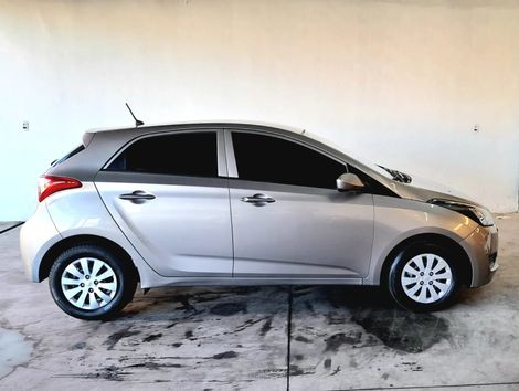 Hyundai 1.0 COMFORT 12V FLEX 4P MANUAL
