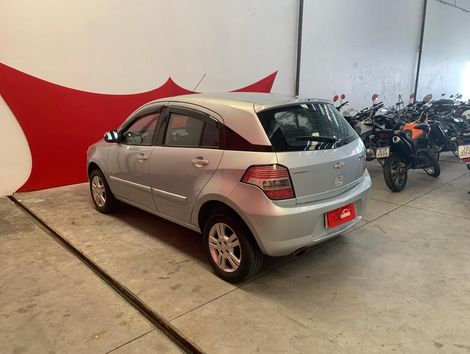 CHEVROLET 1.4 MPFI LTZ 8V FLEX 4P MANUAL