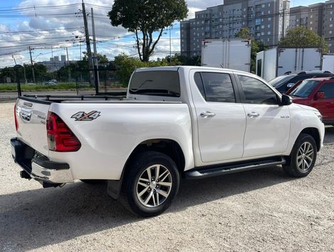 Toyota Hilux CD SRX 4x4 2.8 TDI 16V Diesel Aut.
