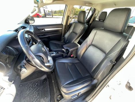 Toyota Hilux CD SRX 4x4 2.8 TDI 16V Diesel Aut.