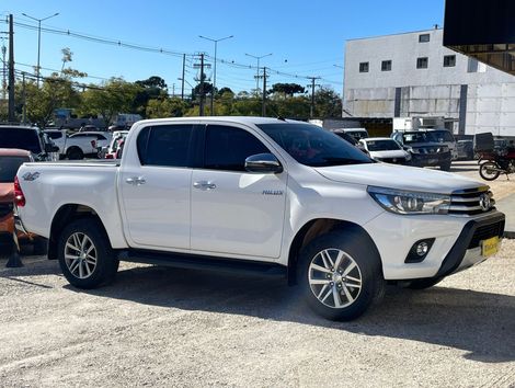 Toyota Hilux CD SRX 4x4 2.8 TDI 16V Diesel Aut.