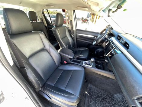 Toyota Hilux CD SRX 4x4 2.8 TDI 16V Diesel Aut.