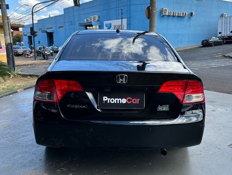 Honda Civic Sedan LXS 1.8/1.8 Flex 16V Aut. 4p
