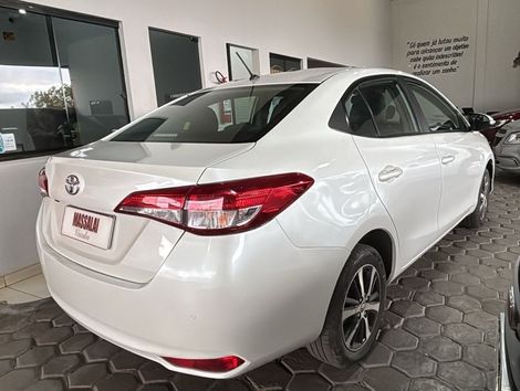 Toyota YARIS XLS Sedan 1.5 Flex 16V 4p Aut.