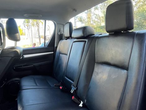 Toyota Hilux CD SRV 4x4 2.8 TDI Diesel Aut.