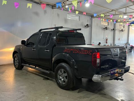 Nissan Frontier SV AT. CD 4x4 2.5 TB Dies. Aut.