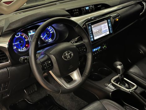 Toyota Hilux CD SRX 4x4 2.8 TDI 16V Diesel Aut.