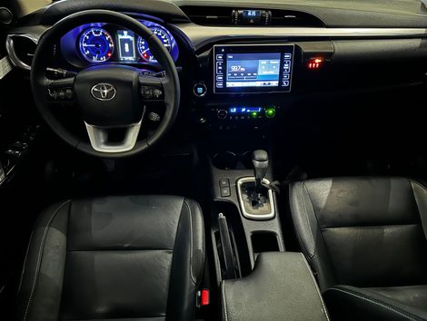 Toyota Hilux CD SRX 4x4 2.8 TDI 16V Diesel Aut.
