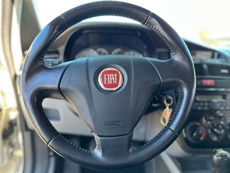 Fiat LINEA ESSENCE 1.8 Flex 16V 4p