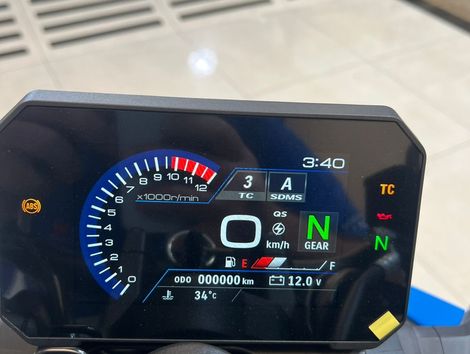 SUZUKI GSX-8S