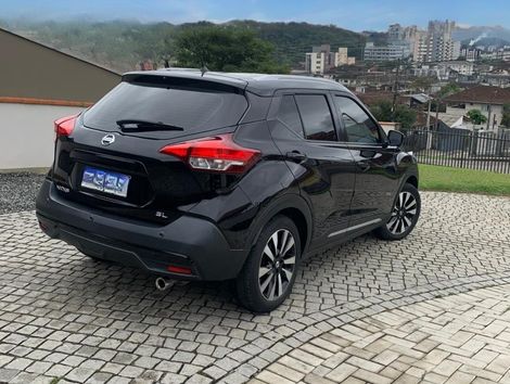 Nissan KICKS SL 1.6 16V FlexStar 5p Aut.