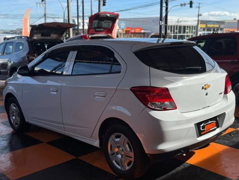 Chevrolet ONIX HATCH LT 1.0 8V FlexPower 5p Mec.