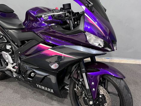 YAMAHA YZF R-3 321/ABS