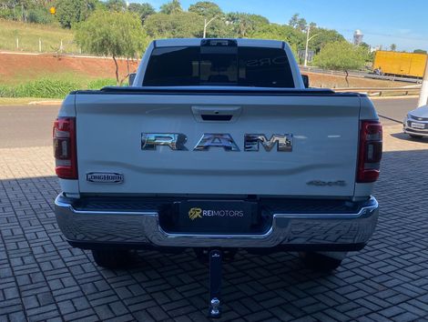 RAM 3500 LARAM. LONGHORN 6.7 TB CD 4x4 Die.