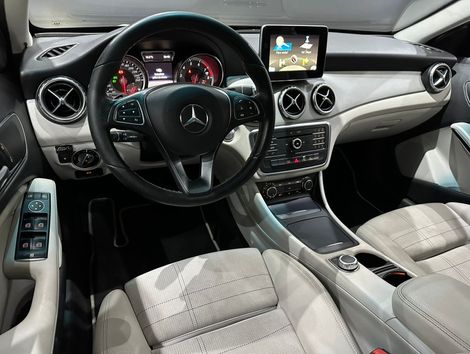Mercedes GLA 200 Advance 1.6/1.6 TB 16V Flex Aut.