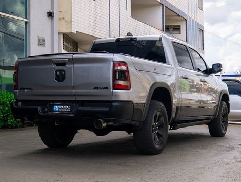 RAM 1500 REBEL 5.7 HEMI CD V8 4x4 Aut.