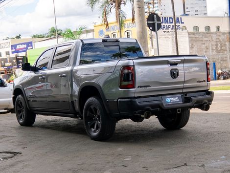 RAM 1500 REBEL 5.7 HEMI CD V8 4x4 Aut.