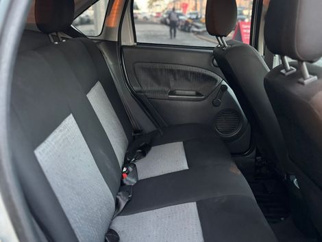 Ford Fiesta Sedan SE 1.6 16V Flex 4p