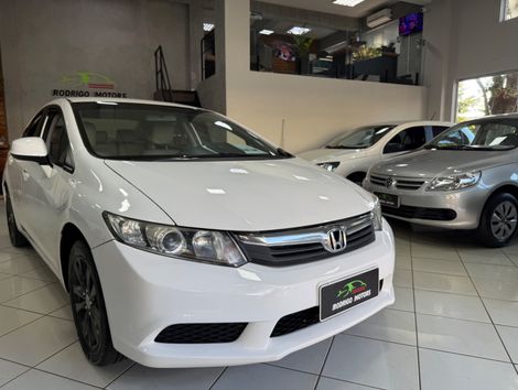 Honda Civic Sedan LXS 1.8/1.8 Flex 16V Aut. 4p