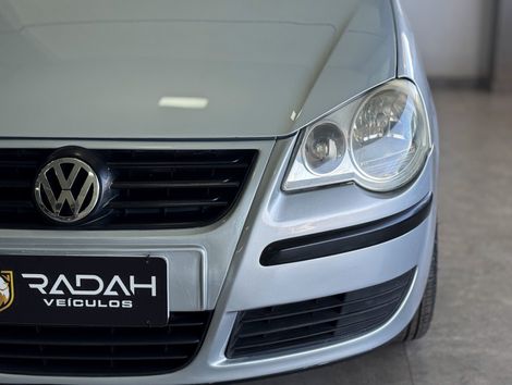 VolksWagen Polo Sedan 1.6 Mi Total Flex 8V 4p