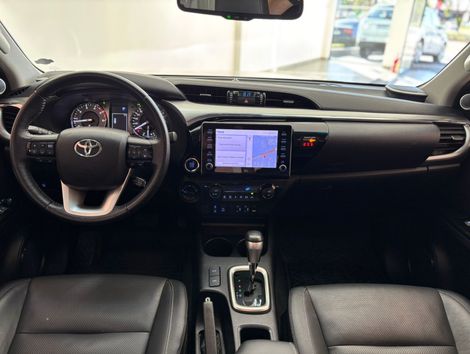 Toyota Hilux CD SRX 4x4 2.8 TDI 16V Diesel Aut.