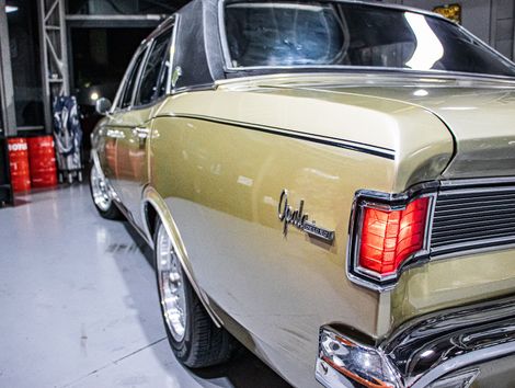 Chevrolet DELUXO