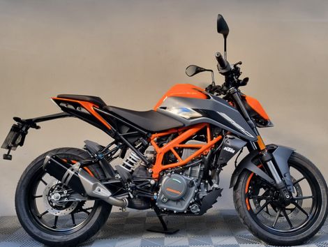 KTM DUKE 390