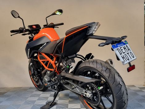 KTM DUKE 390