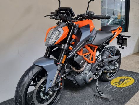 KTM DUKE 390