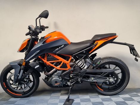 KTM DUKE 390
