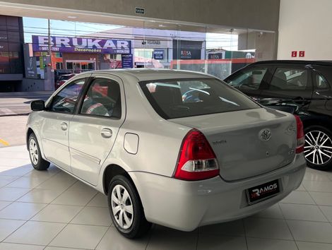 Toyota ETIOS XS Sedan1.5 Flex 16V 4p Mec.