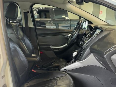 Ford Focus 2.0 16V/SE/SE Plus Flex 5p Aut.