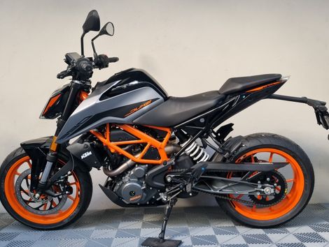 KTM DUKE 390