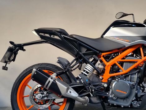 KTM DUKE 390