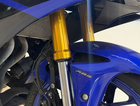 YAMAHA YZF R-3 321/ABS