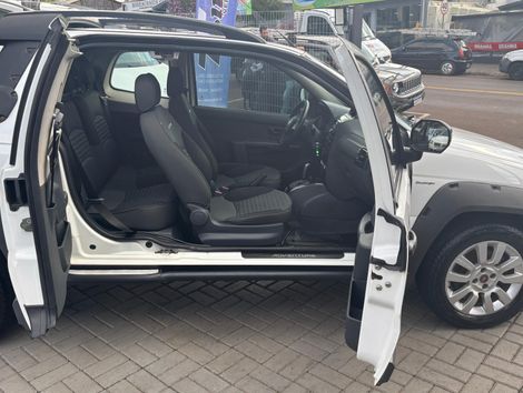 Fiat Strada Adv.1.8 16V Dualogic Flex CD