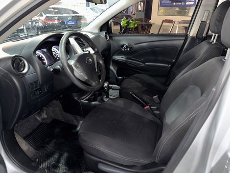 Nissan VERSA SV 1.6 16V FlexStart 4p Aut.