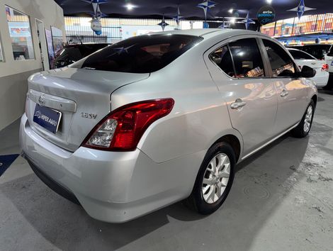 Nissan VERSA SV 1.6 16V FlexStart 4p Aut.