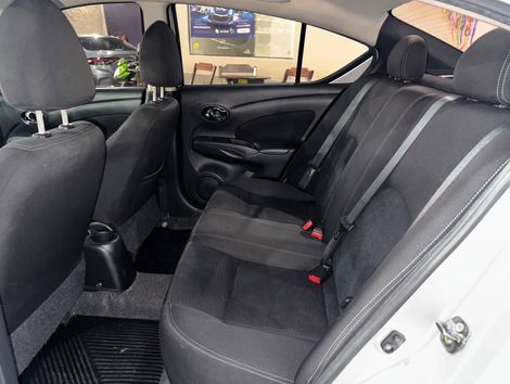 Nissan VERSA SV 1.6 16V FlexStart 4p Aut.