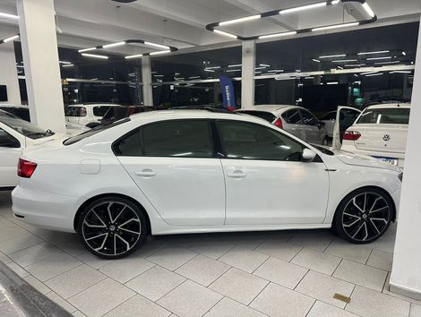 VolksWagen JETTA Comfortline 2.0 T.Flex 8V 4p Tipt.