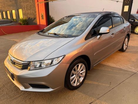 Honda Civic Sedan LXS 1.8/1.8 Flex 16V Aut. 4p