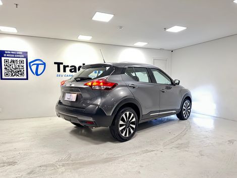 Nissan KICKS SL 1.6 16V FlexStar 5p Aut.