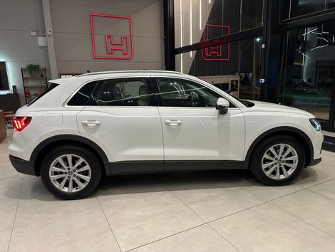 Audi Q3 P. Plus 1.4 TFSI Flex/P.Plus S-tronic