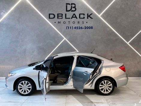 Honda Civic Sedan LXS 1.8/1.8 Flex 16V Aut. 4p