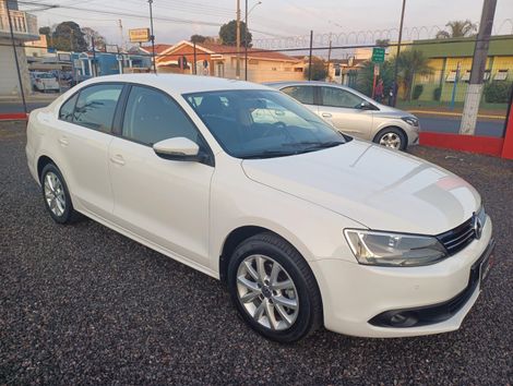 VolksWagen JETTA Comfortline 2.0 T.Flex 8V 4p Tipt.