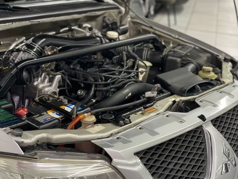 Mitsubishi Pajero TR4 2.0/ 2.0 Flex 16V 4x4 Aut.